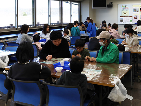 �{�����e�B�A����